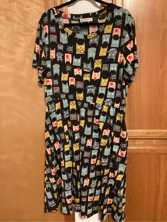 Nemidor Dresses & Skirts - Women’s Black Midi Dress with Multicolor Cat Print, size 16